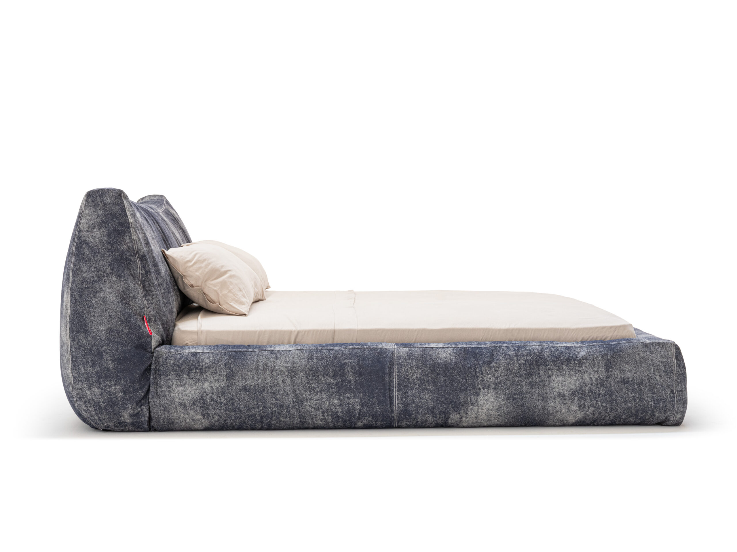 Diesel-Living-Moroso-CV-Baggy-Bed-03