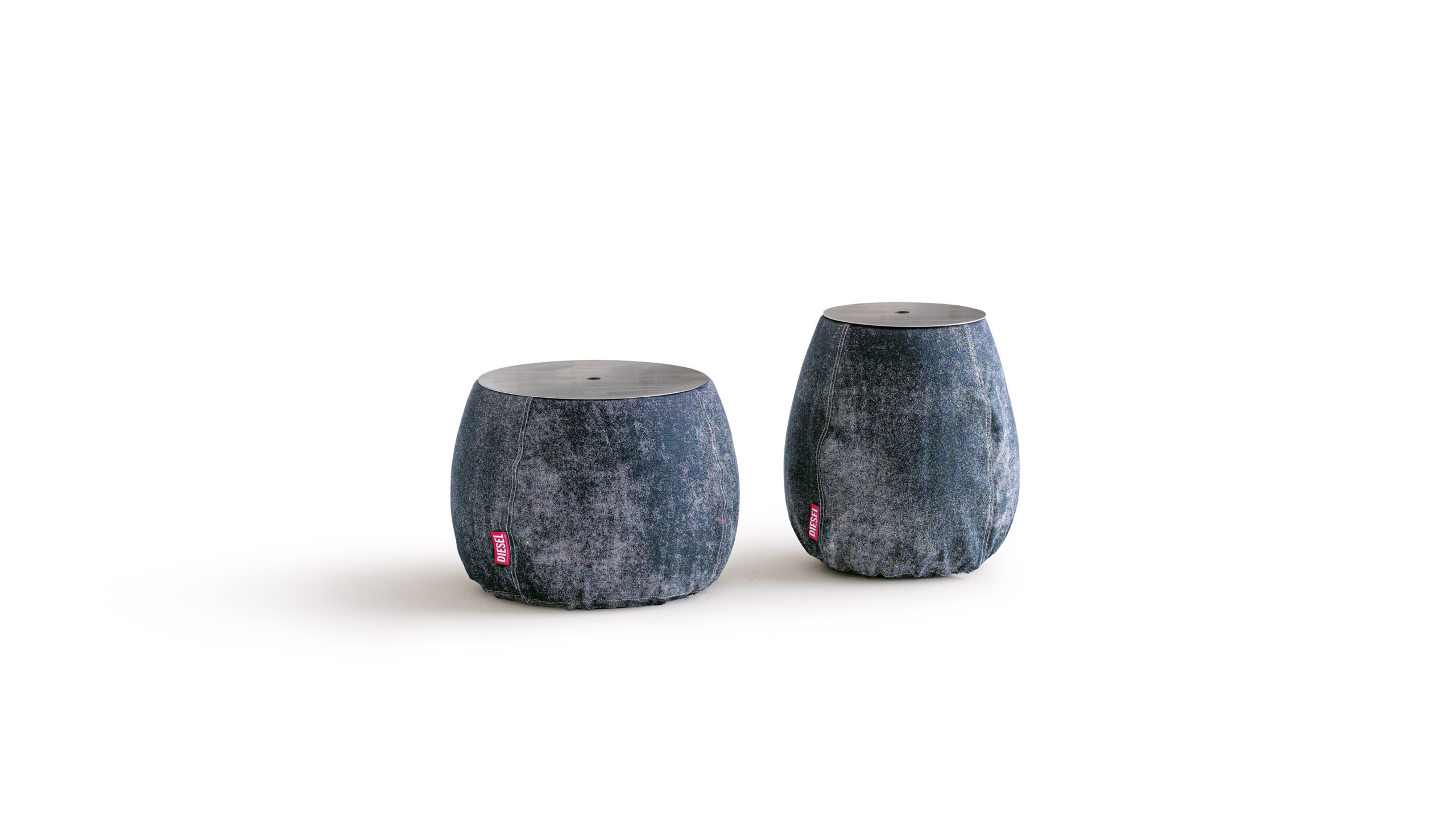 Diesel-Living-Moroso-CV-Baggy-Table-01