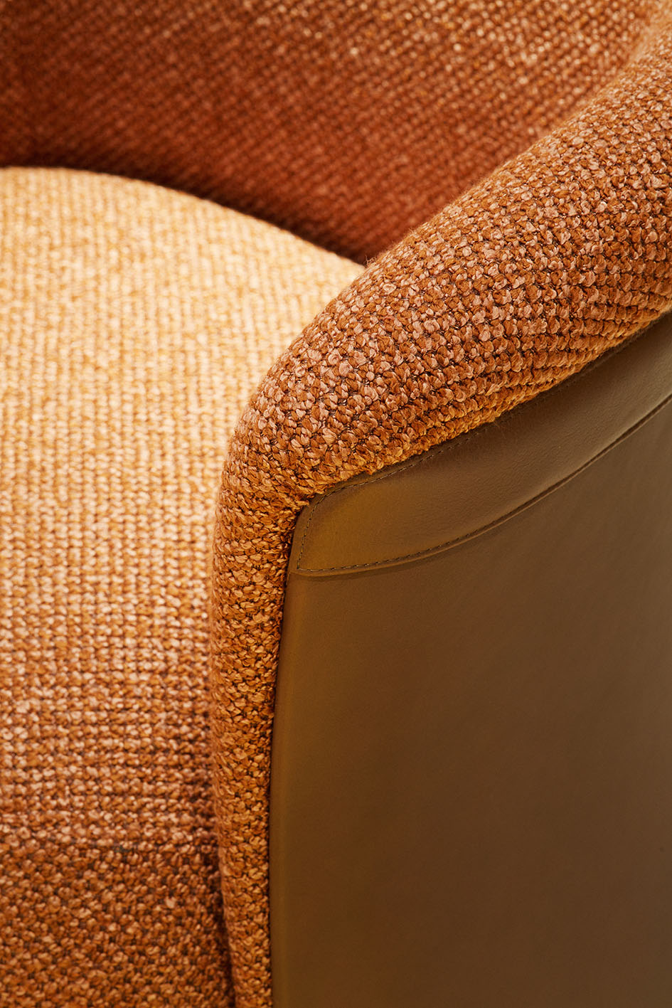 Fendi Casa_Controvento_Peekachill_orange-detail-01