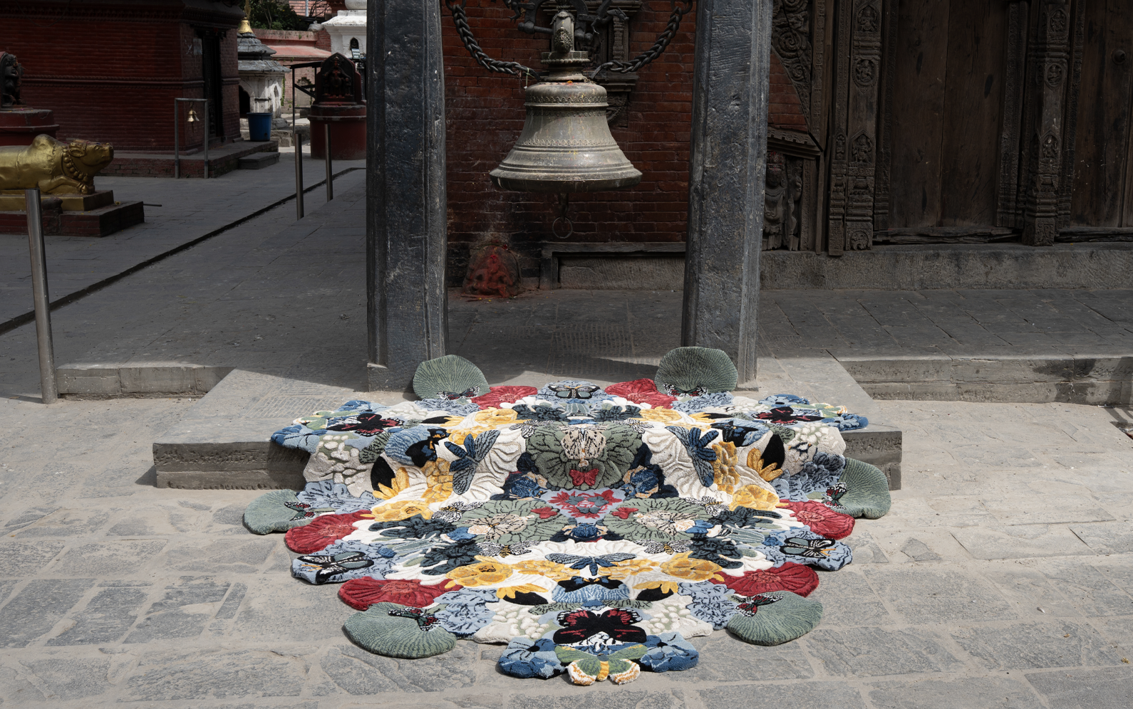 Illulian-CV-Botanica-temple-bell